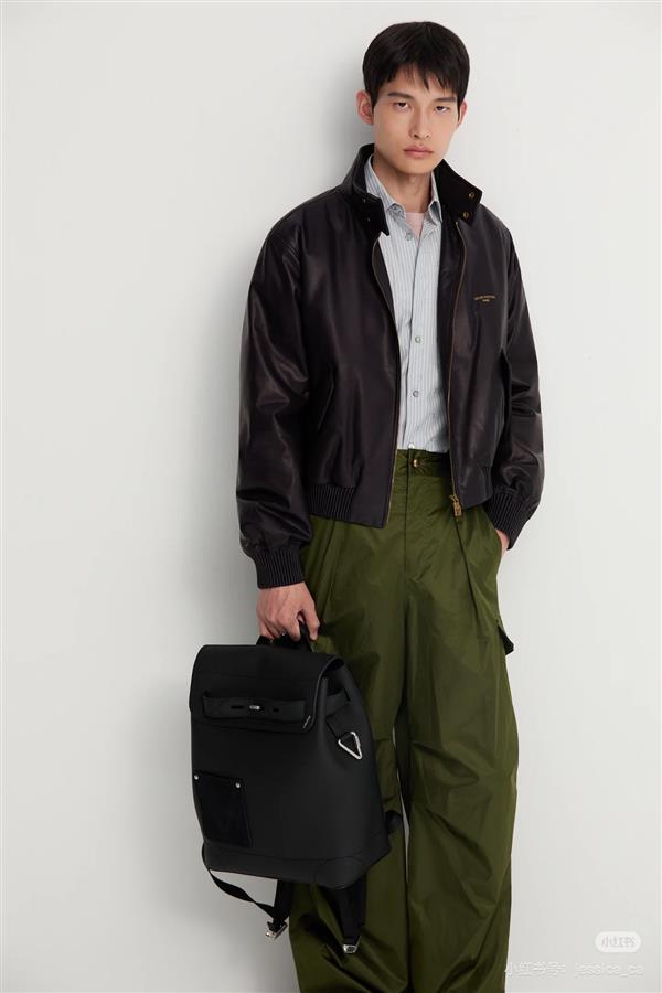 2026122114857209 270